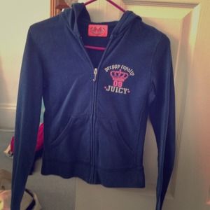 authentic juicy couture sweatshirt!! super comfy authentic juicy couture sweatshirt!! super comfy