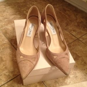 β‘οΈFLASH SALE $150β‘οΈJimmy Choo kitten heels β‘οΈFLASH SALE $150β‘οΈJimmy Choo kitten heels