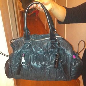 Large authentic Juicy couture handbag. Large authentic Juicy couture handbag.
