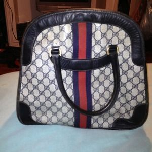 HOST PICK AUTHENTIC vintage GUCCI handbag!!! HOST PICK AUTHENTIC vintage GUCCI handbag!!!
