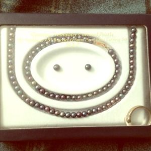 Genuine Freshwater Black Pearl Set!!! Genuine Freshwater Black Pearl Set!!!