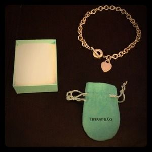 Authentic Tiffany and Co Heart Tag Toggle Necklace Authentic Tiffany and Co Heart Tag Toggle Necklace