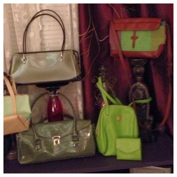 Liz Claiborne Handbags - All's Green In Spring Handbag Purse 2 Liz Claiborne Handbags - All's Green In Spring Handbag Purse 2