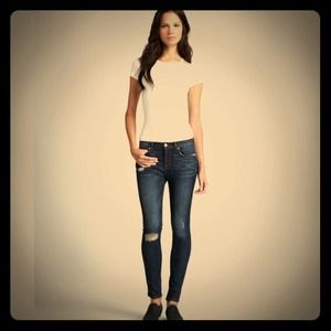 GONE! J Brand "811" jeans - skinny in Salem wash GONE! J Brand "811" jeans - skinny in Salem wash