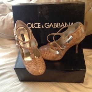 Dolce & Gabbana snake skin pumps Dolce & Gabbana snake skin pumps