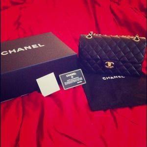 Authentic Chanel classic flap. best price. HP! Authentic Chanel classic flap. best price. HP!