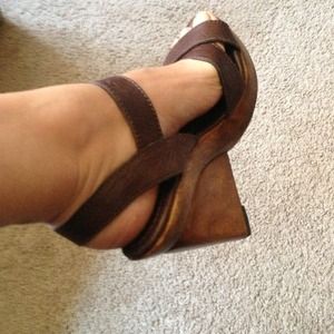 Zara's sandals! Zara's sandals!