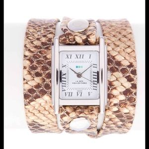 La Mer wrap watch La Mer wrap watch