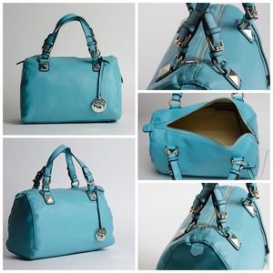 Gorgeous Turquoise Top Handle Satchel💓💓💓 Gorgeous Turquoise Top Handle Satchel💓💓💓