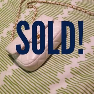 white quilted & chain crossbody bag white quilted & chain crossbody bag