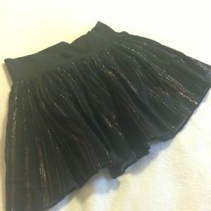 Cotton gold-trimmed soft skirt Cotton gold-trimmed soft skirt