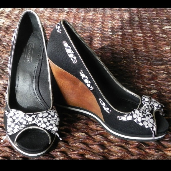 61 Coach Shoes Coach Thalia Black White Bow Wedge 61 coach shoes coach thalia black white bow wedge