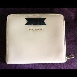 Ted Baker Accessories - Ted Baker Bow iPad Case. Patent Leather Blush Pink Ted Baker Accessories - Ted Baker Bow iPad Case. Patent Leather Blush Pink