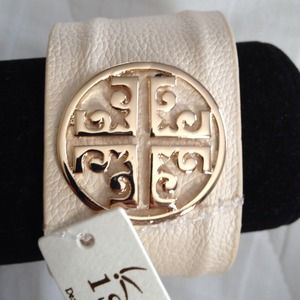 Beige/gold leather cuff Beige/gold leather cuff