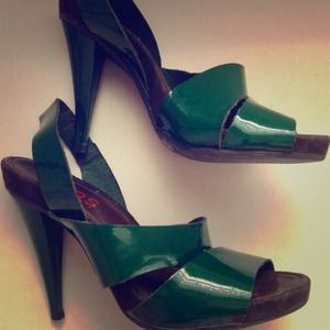 Emerald green, Michael Kors, heels. Emerald green, Michael Kors, heels.