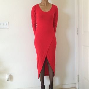 Pia red dress
