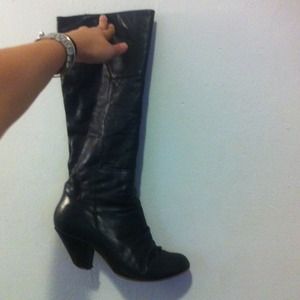 Aldo black leather boots Aldo black leather boots