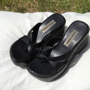 Steve Madden Shoes - Steve Madden Platform Flipflops Steve Madden Shoes - Steve Madden Platform Flipflops