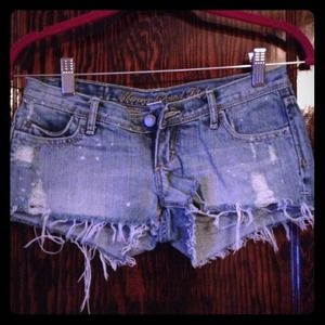 "Abercrombie & Fitch" Distressed Denim Shorts "Abercrombie & Fitch" Distressed Denim Shorts