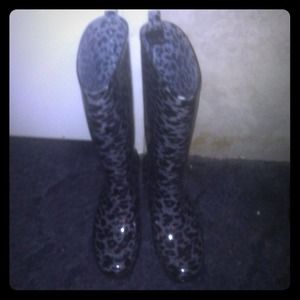 Cheetah rain boots worn once Cheetah rain boots worn once