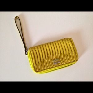 Coach Madison leather gathered wallet/wristlet! Coach Madison leather gathered wallet/wristlet!