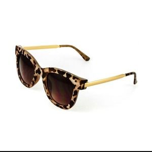 Thick Cat Eye Frame Sunnies Thick Cat Eye Frame Sunnies