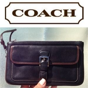 Authentic coach leather wristlet Authentic coach leather wristlet