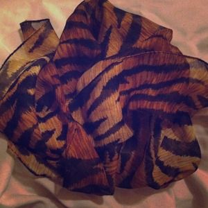 Small zebra print scarf/neckerchief vintage :) Small zebra print scarf/neckerchief vintage :)