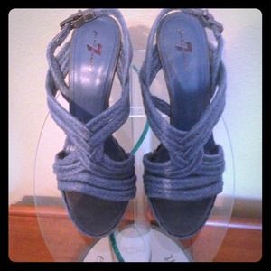 7 for all Mankind "Riley" Blue Jute heels sz 9.5 7 for all Mankind "Riley" Blue Jute heels sz 9.5