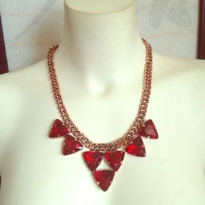NEW Red Gold Triangle Rhinestone Statement Necklac NEW Red Gold Triangle Rhinestone Statement Necklac