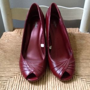 Red peep-toe heels Red peep-toe heels