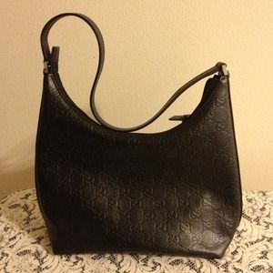 HOST PICKGUCCI black leather bag *Authentic* HOST PICKGUCCI black leather bag *Authentic*