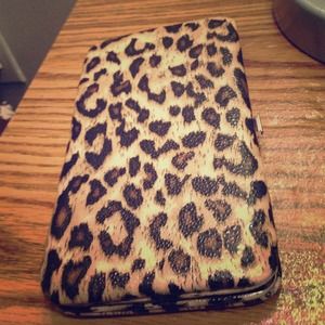 Cheetah print clutch wallet for sale Cheetah print clutch wallet for sale