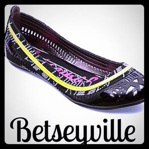 Betseyville Black Aztec Flats Betseyville Black Aztec Flats
