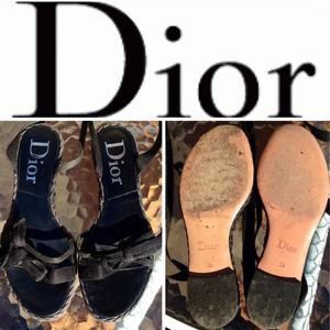 30% OFFCHRISTIAN DIOR Black Ankle Wrap Sandals 30% OFFCHRISTIAN DIOR Black Ankle Wrap Sandals