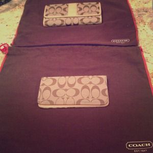 New Coach wallet and checkbook New Coach wallet and checkbook