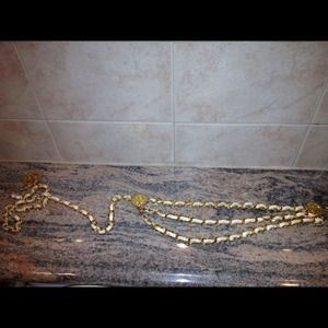 Authentic vintage Chanel chain belt Authentic vintage Chanel chain belt