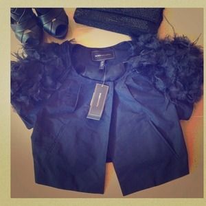 β¨PM Editorβ¨ BCBG MaxAzria Taffeta Jacket β¨PM Editorβ¨ BCBG MaxAzria Taffeta Jacket