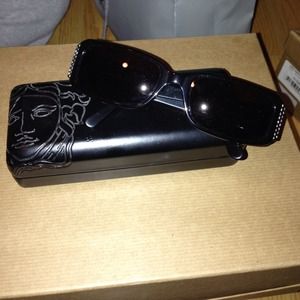 Versace Sunglasses in Black Versace Sunglasses in Black