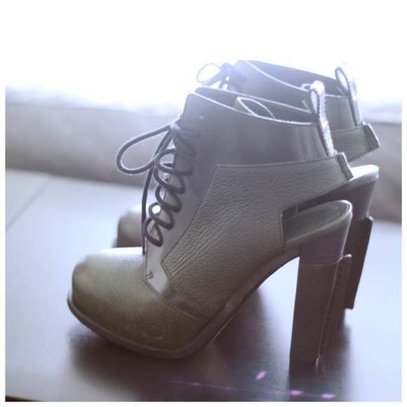 Alexander Wang Boots - ⚠Lowered⚠Alexander Wang Dakota in Army Green 2 Alexander Wang Boots - ⚠Lowered⚠Alexander Wang Dakota in Army Green 2