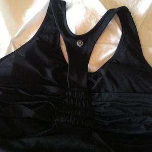 Like new Lululemon tank in black Like new Lululemon tank in black