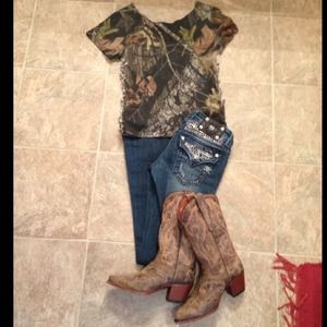 Cute Mossy Oak shirt Cute Mossy Oak shirt