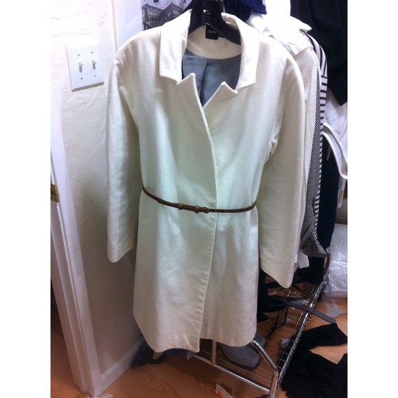ASOS Outerwear - HOST PICK ASOS white belted dolman sleeve coat 3 ASOS Outerwear - HOST PICK ASOS white belted dolman sleeve coat 3
