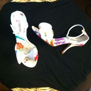 Floral Chanel sandals size 37. Floral Chanel sandals size 37.