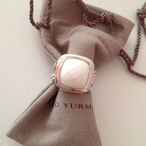 Authentic DAVID YURMAN 14mm White Agate Albion Authentic DAVID YURMAN 14mm White Agate Albion