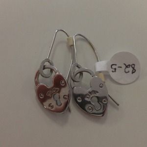 NEW Authentic Christian Dior heart earrings NEW Authentic Christian Dior heart earrings