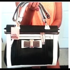Melie Bianco Black & White Handbag w/ BLiNG Bow Melie Bianco Black & White Handbag w/ BLiNG Bow