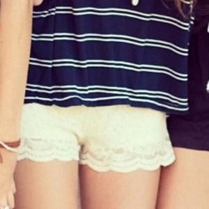 Brandy Melville Laced Shorts Brandy Melville Laced Shorts