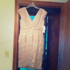 GORGEOUS dress!!! Size 10! Perfect for a wedding! GORGEOUS dress!!! Size 10! Perfect for a wedding!