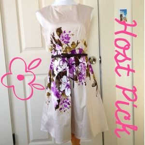 Nine West Dresses & Skirts - Host Pick 9/26 - Nine West Floral Dress w/ Pockets Nine West Dresses & Skirts - Host Pick 9/26 - Nine West Floral Dress w/ Pockets
